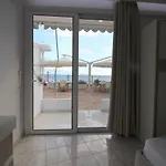 Murati ホテル Sarandë